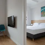 Moho Xl Hostel