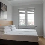Hostel Moho Xl *