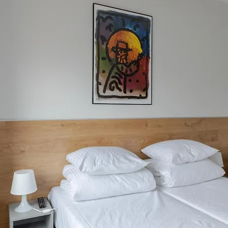 Moho Xl Hostal