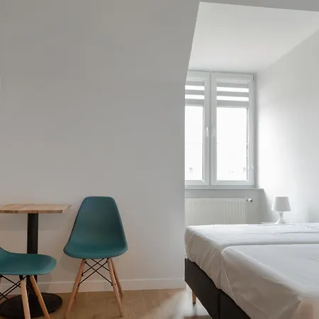 Moho Xl Hostel *