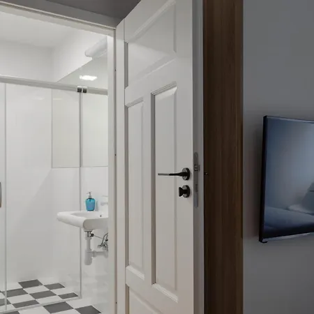 Hostal Moho Xl