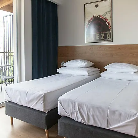 Hostel Moho Xl *